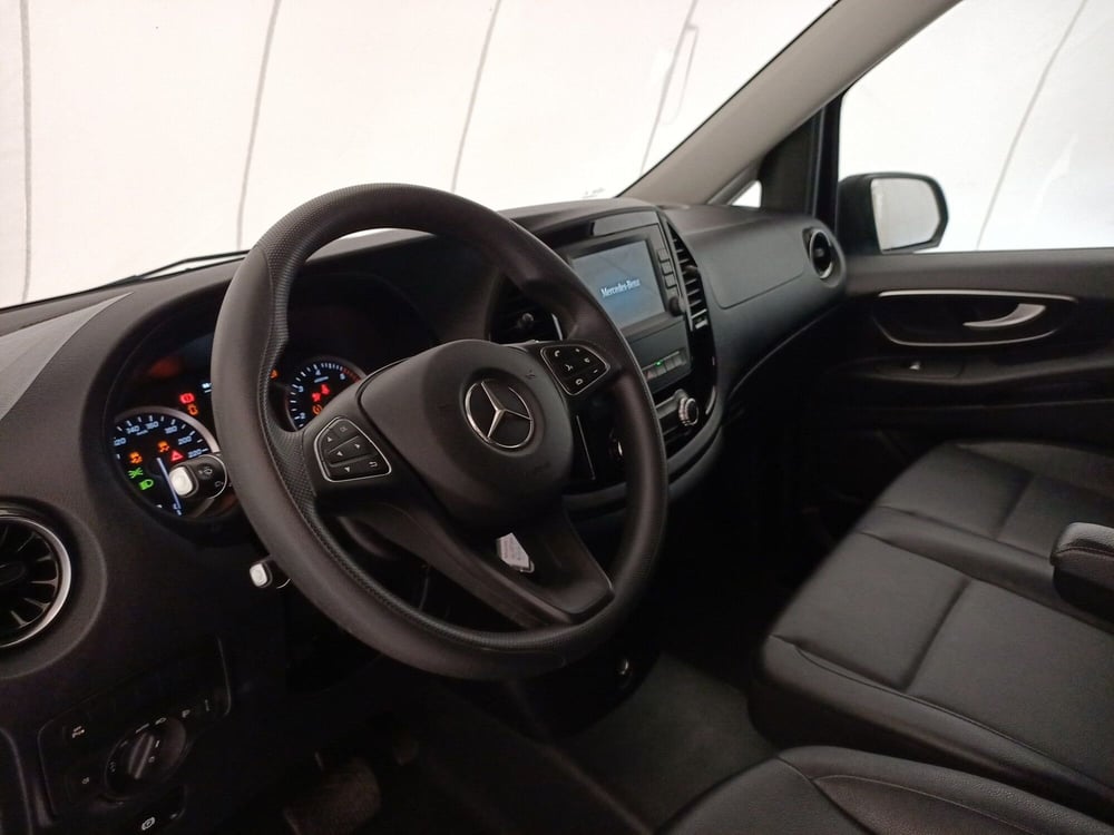 Mercedes-Benz Vito usata a Bari (5)