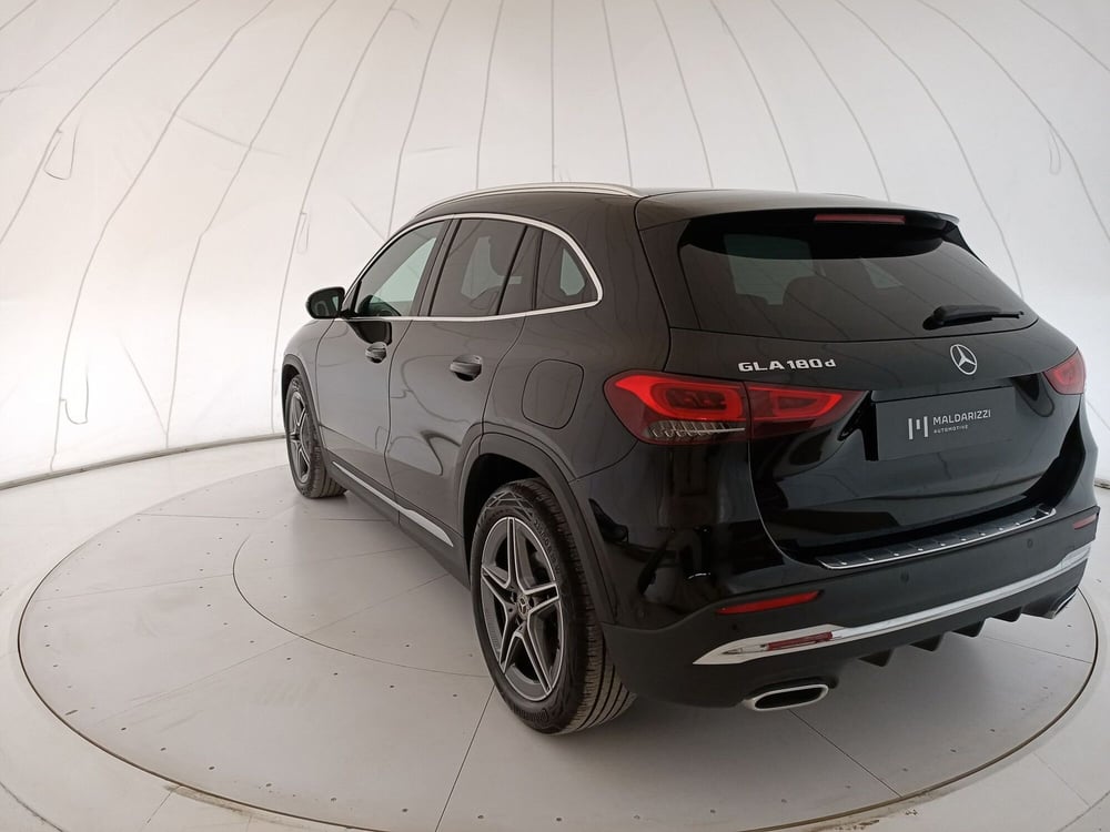 Mercedes-Benz GLA SUV usata a Bari (4)
