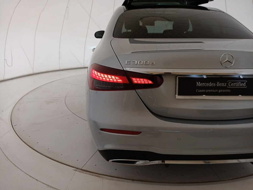 Mercedes-Benz Classe E usata a Bari (12)
