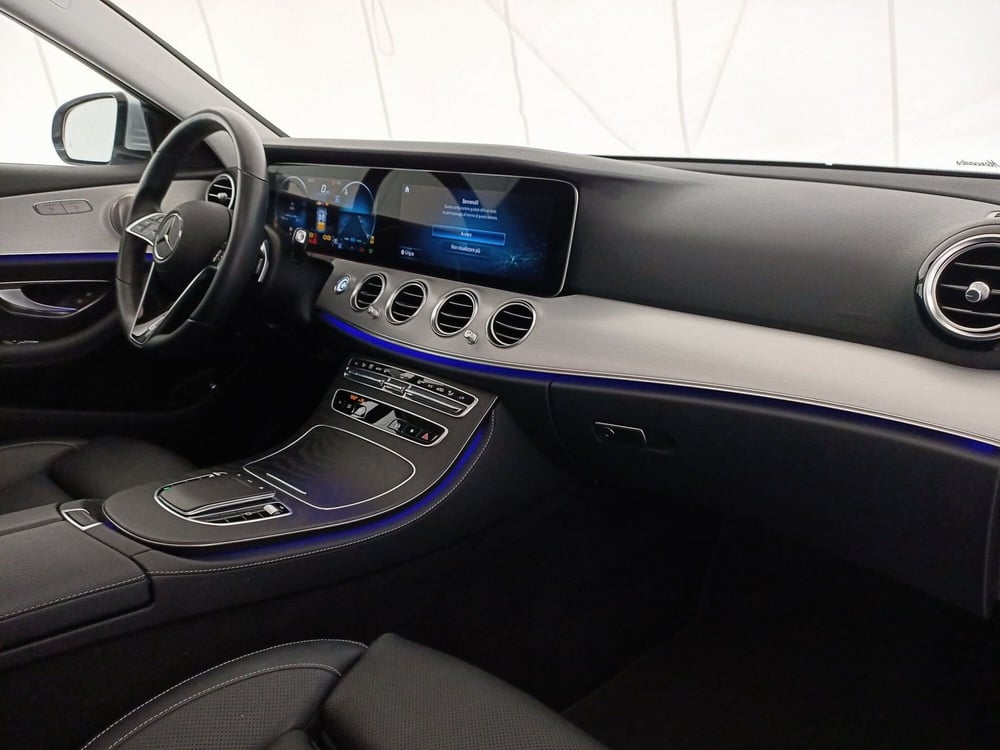 Mercedes-Benz Classe E usata a Bari (7)