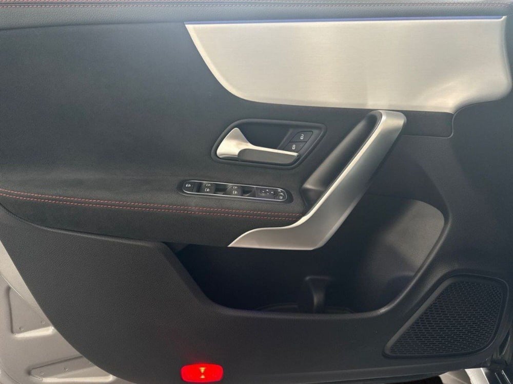 Mercedes-Benz CLA Shooting Brake usata a Rimini (17)