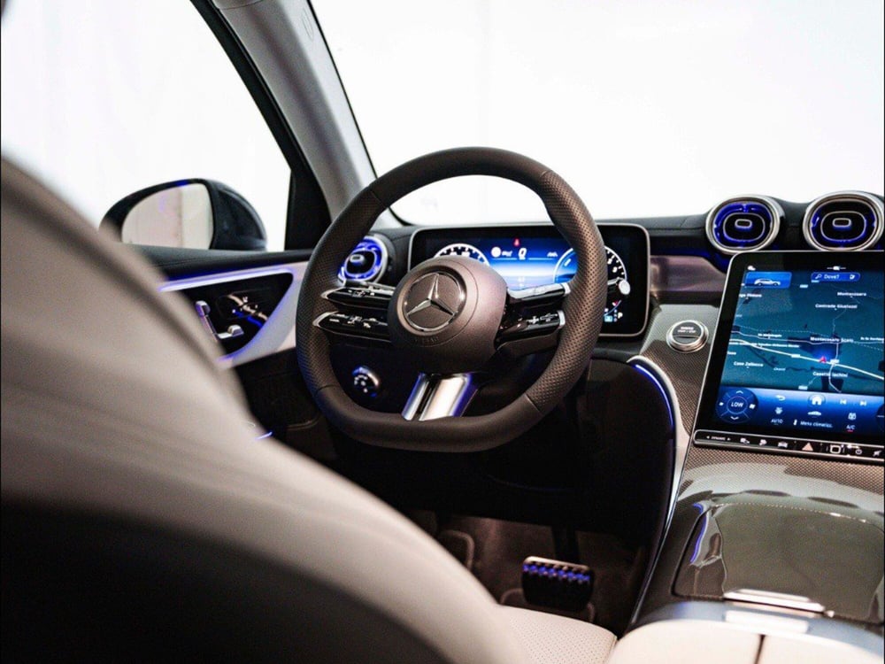 Mercedes-Benz GLC SUV nuova a Macerata (20)
