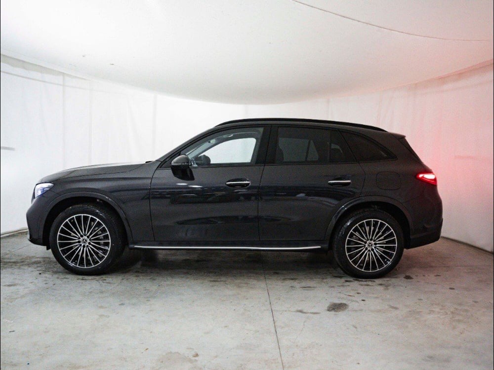 Mercedes-Benz GLC SUV nuova a Macerata (4)