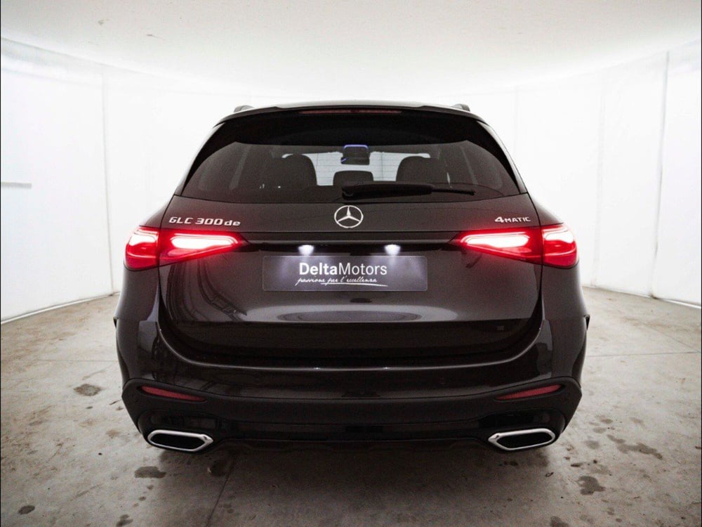 Mercedes-Benz GLC SUV nuova a Macerata (6)