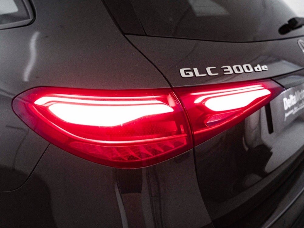 Mercedes-Benz GLC SUV nuova a Macerata (8)