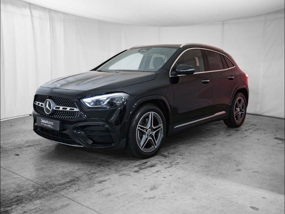 Mercedes-Benz GLA SUV nuova a Macerata