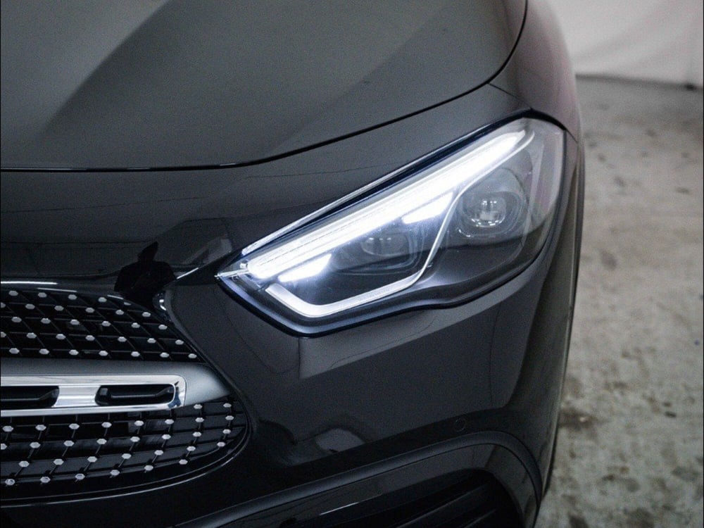 Mercedes-Benz GLA SUV nuova a Macerata (3)