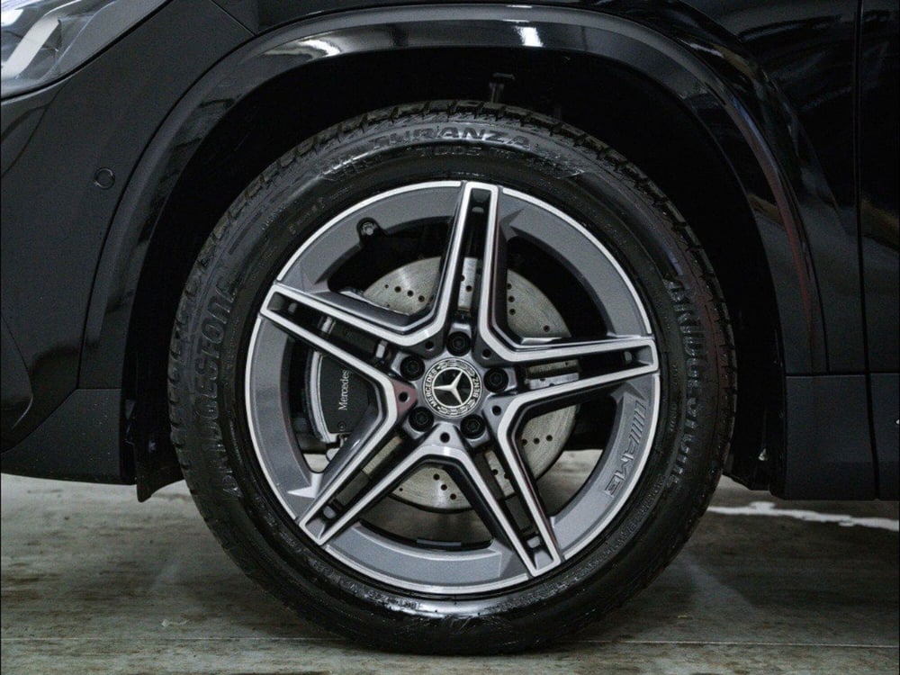 Mercedes-Benz GLA SUV nuova a Macerata (5)