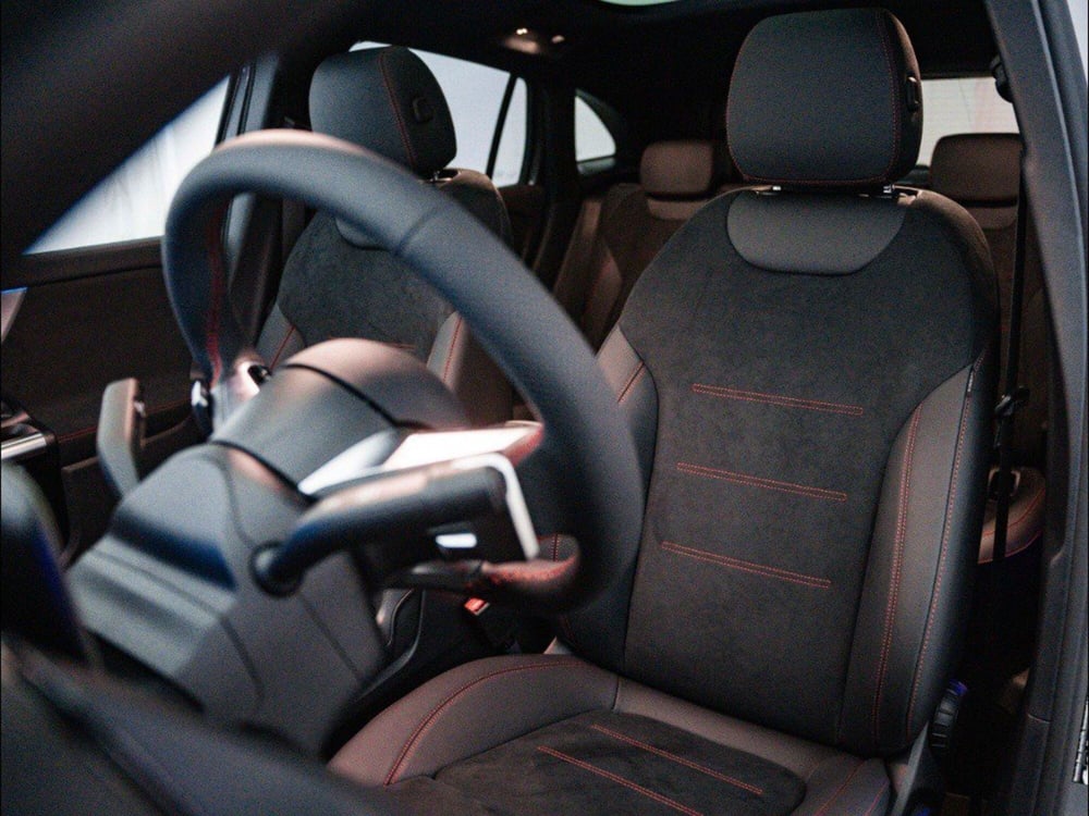 Mercedes-Benz GLA SUV nuova a Macerata (12)
