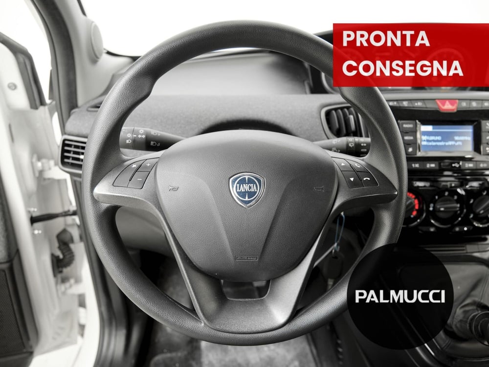 Lancia Ypsilon usata a Prato (13)