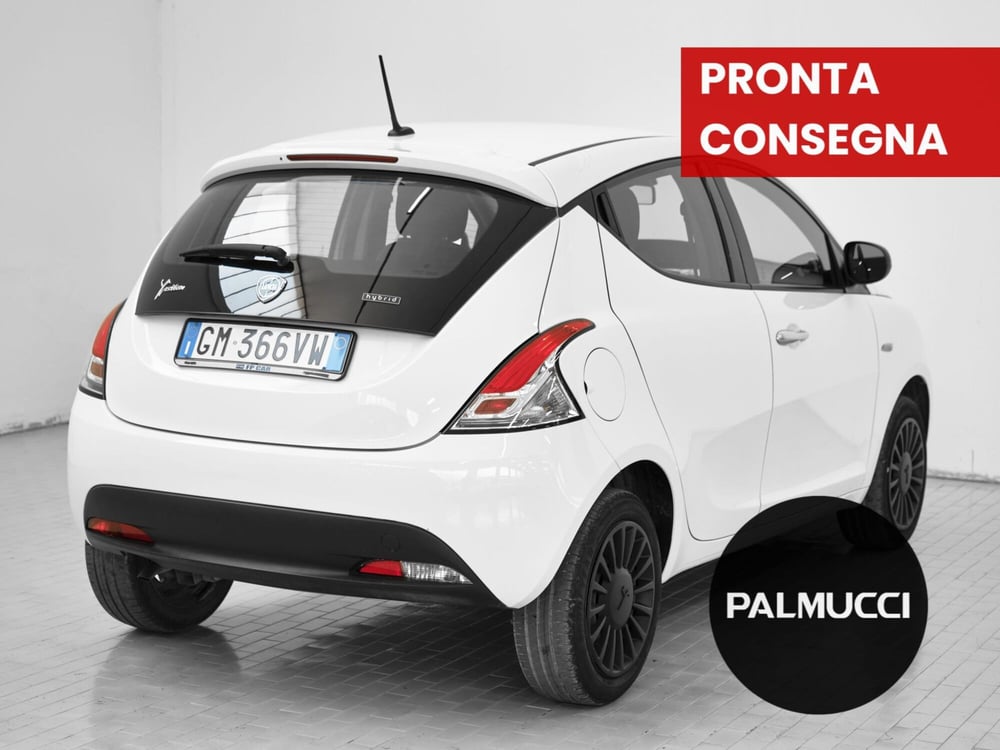 Lancia Ypsilon usata a Prato (3)