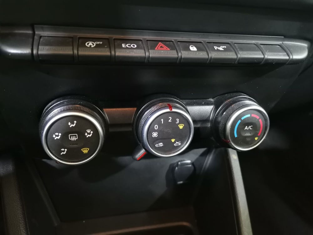 Dacia Duster usata a Salerno (19)