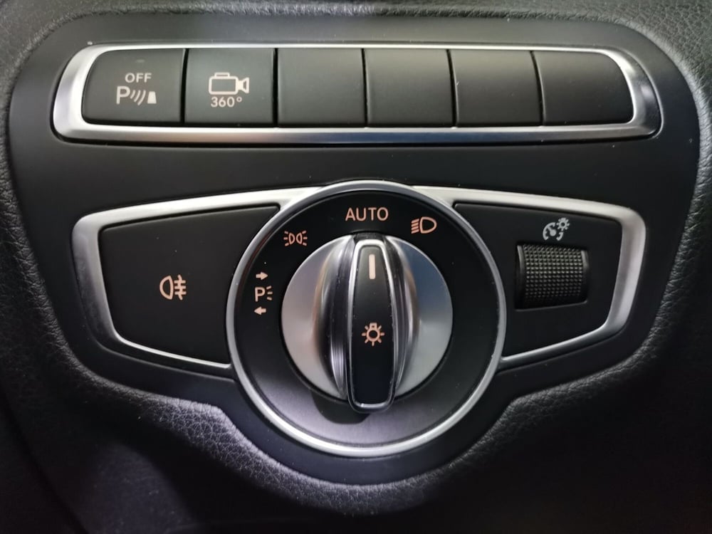 Mercedes-Benz Classe C Cabrio usata a Salerno (18)