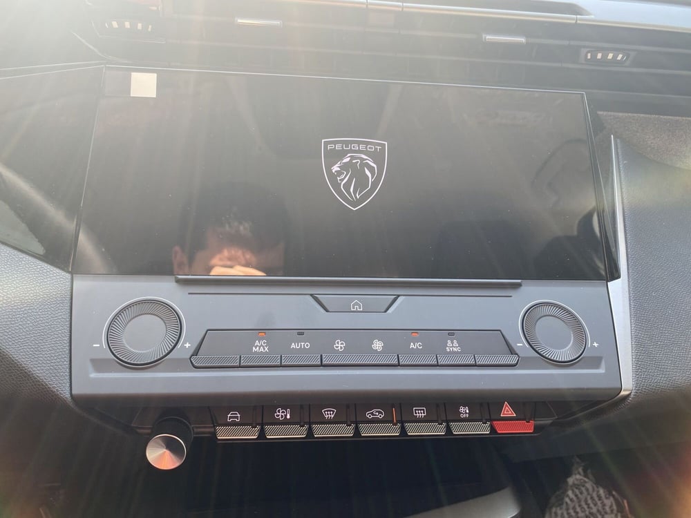 Peugeot 308 nuova a Modena (8)