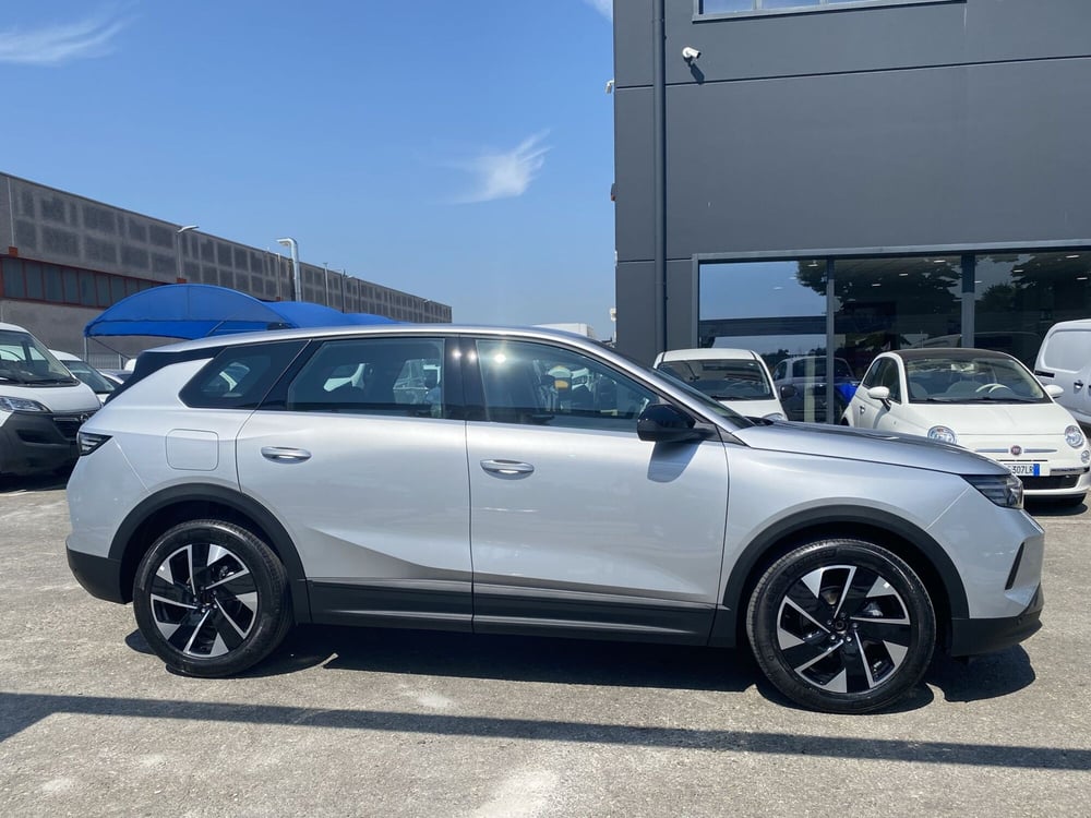 Opel Grandland nuova a Modena (5)