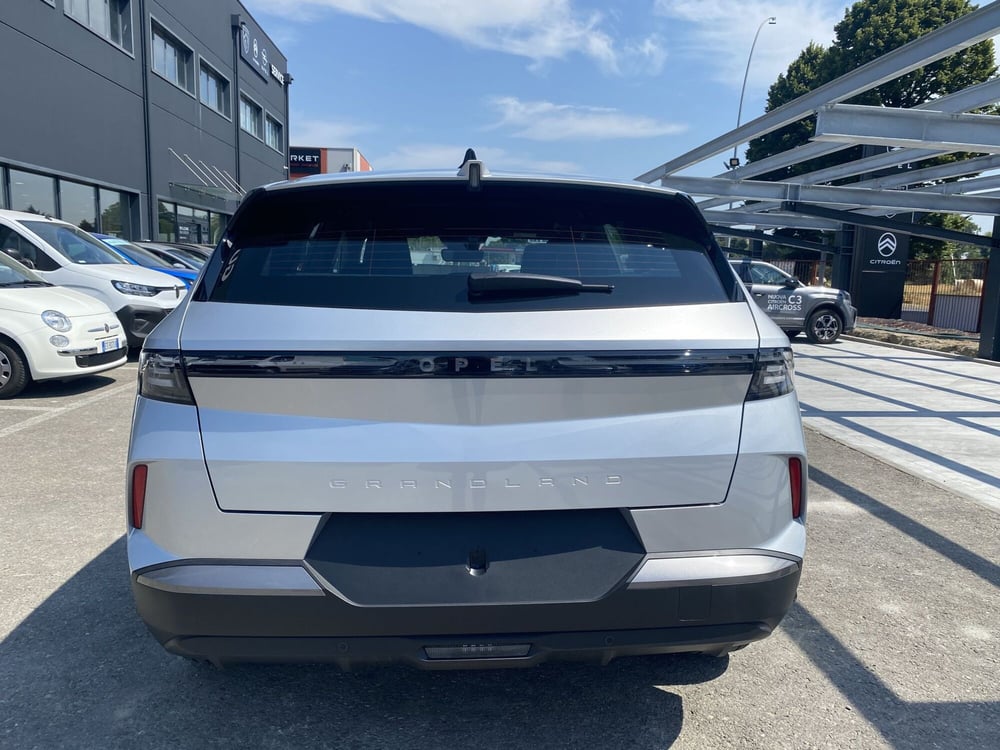 Opel Grandland nuova a Modena (7)