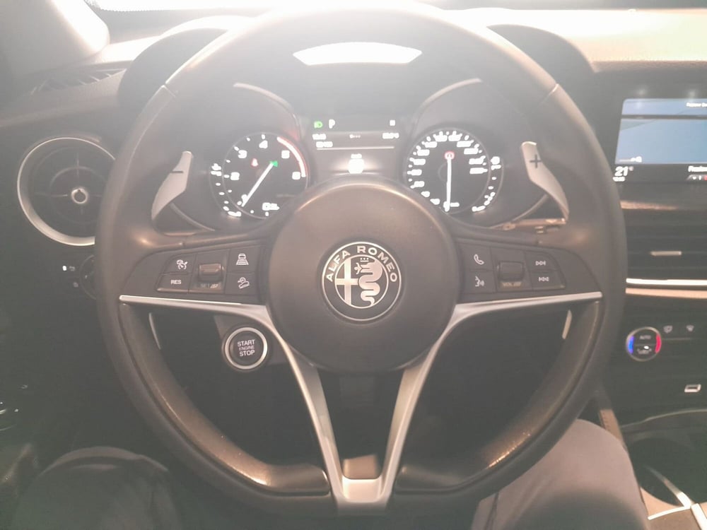 Alfa Romeo Stelvio usata a Asti (11)