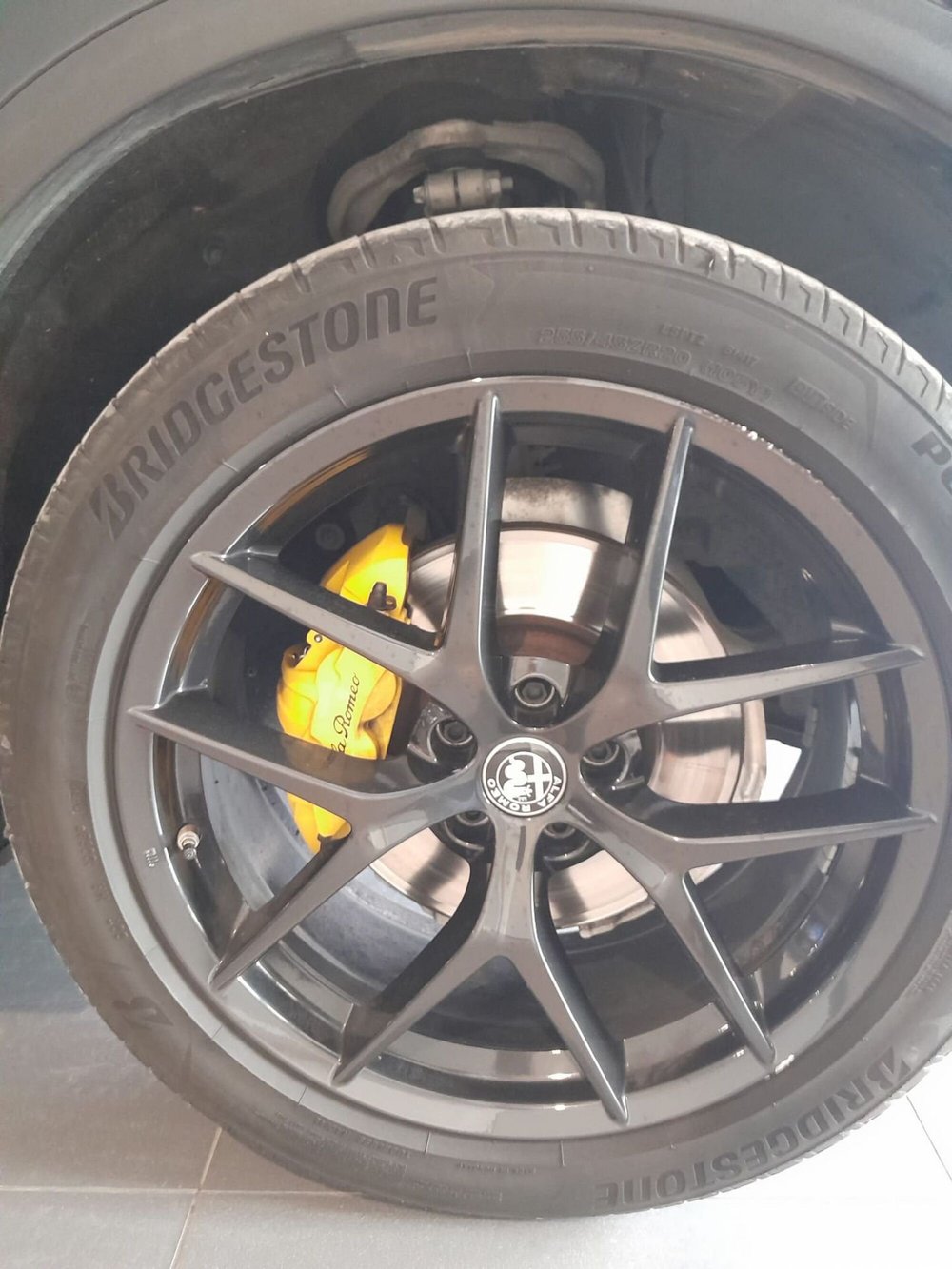 Alfa Romeo Stelvio usata a Asti (17)