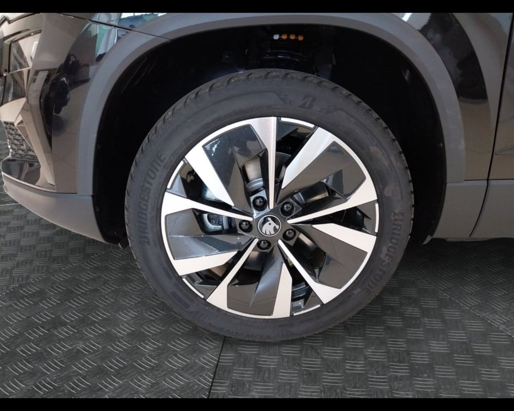 Skoda Karoq nuova a Forlì-Cesena (9)