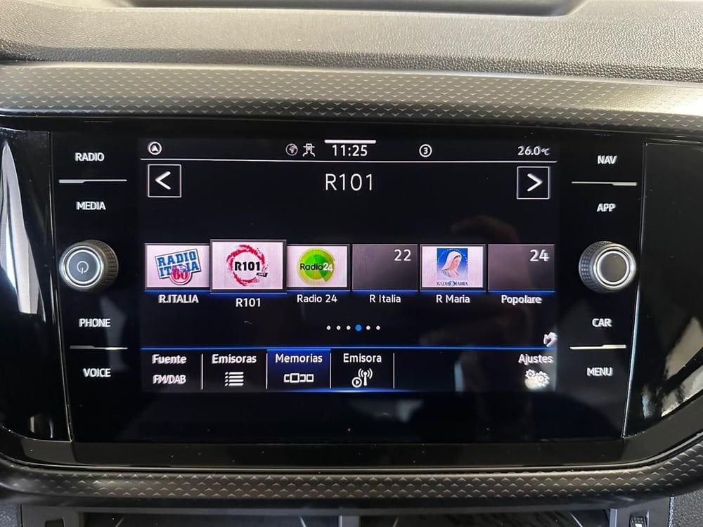 Volkswagen T-Cross usata a L'Aquila (15)