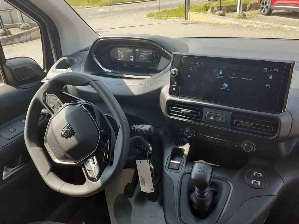 Peugeot Partner Furgone nuova a Parma (13)