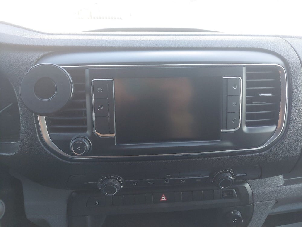 Opel Vivaro Furgone usata a Parma (15)
