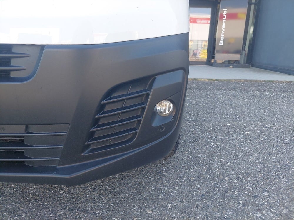 Opel Vivaro Furgone usata a Parma (19)