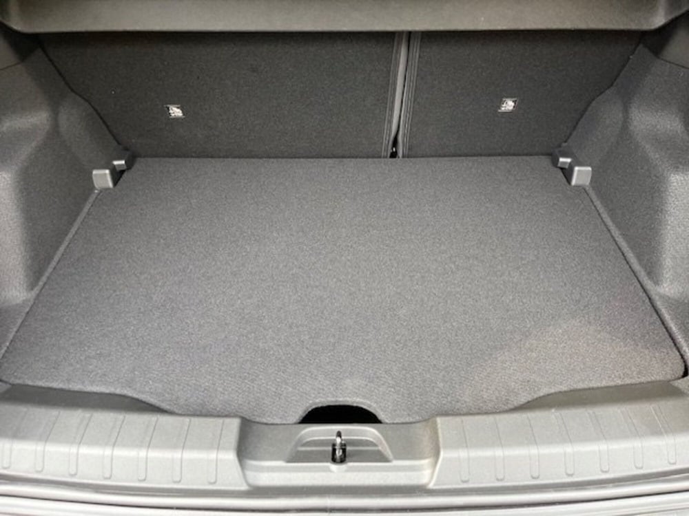 Jeep Avenger nuova a Brescia (16)