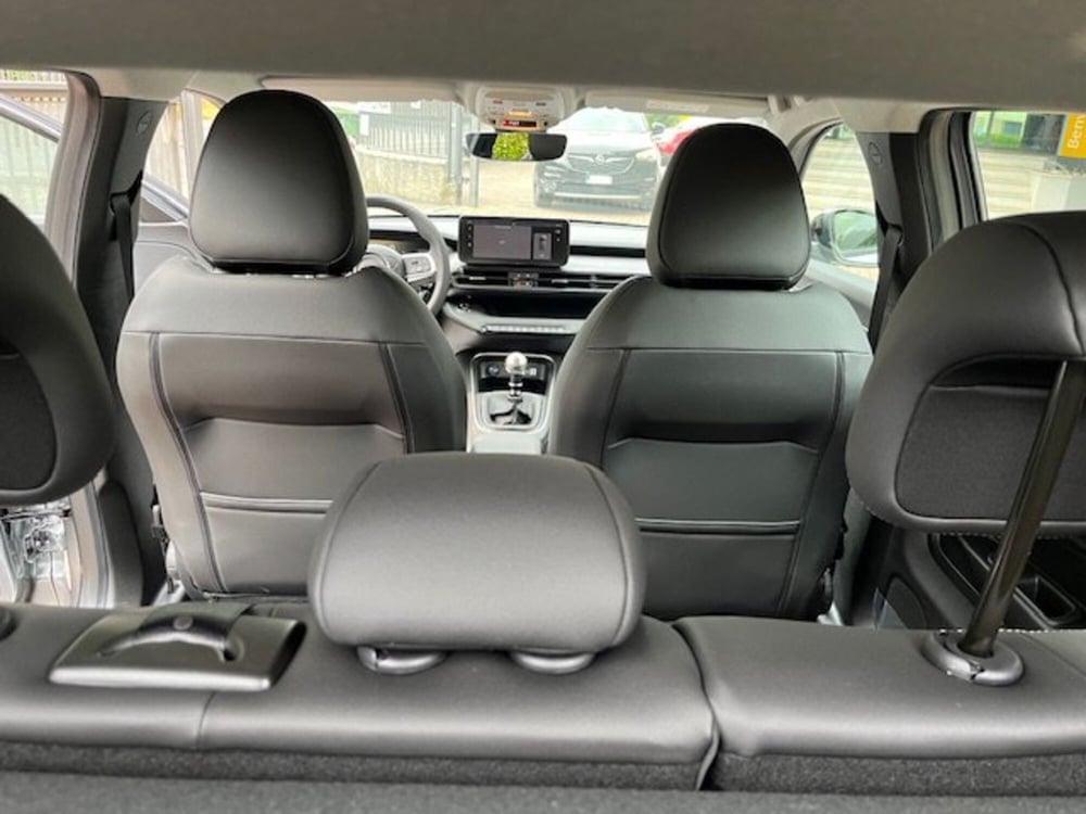 Jeep Avenger nuova a Brescia (19)