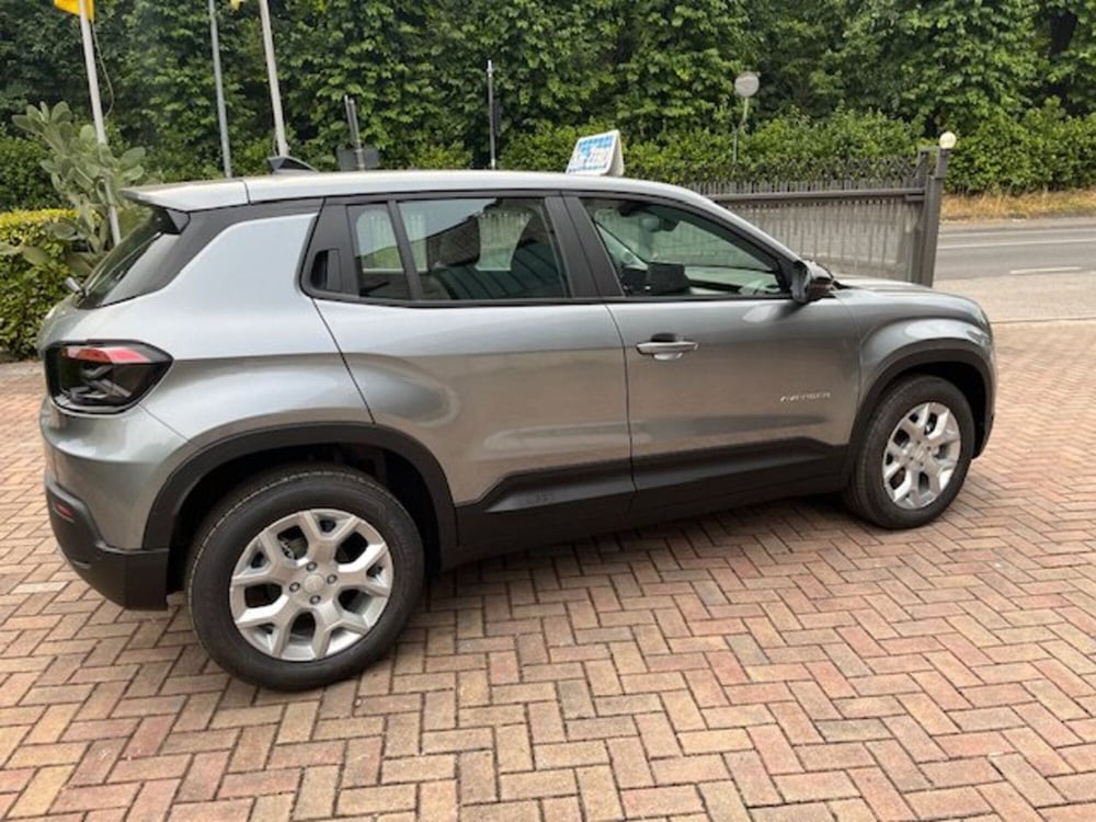 Jeep Avenger nuova a Brescia (7)