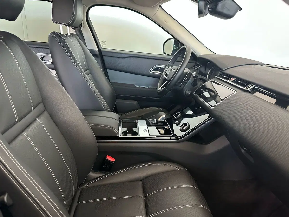 Land Rover Range Rover Velar usata a Modena (3)