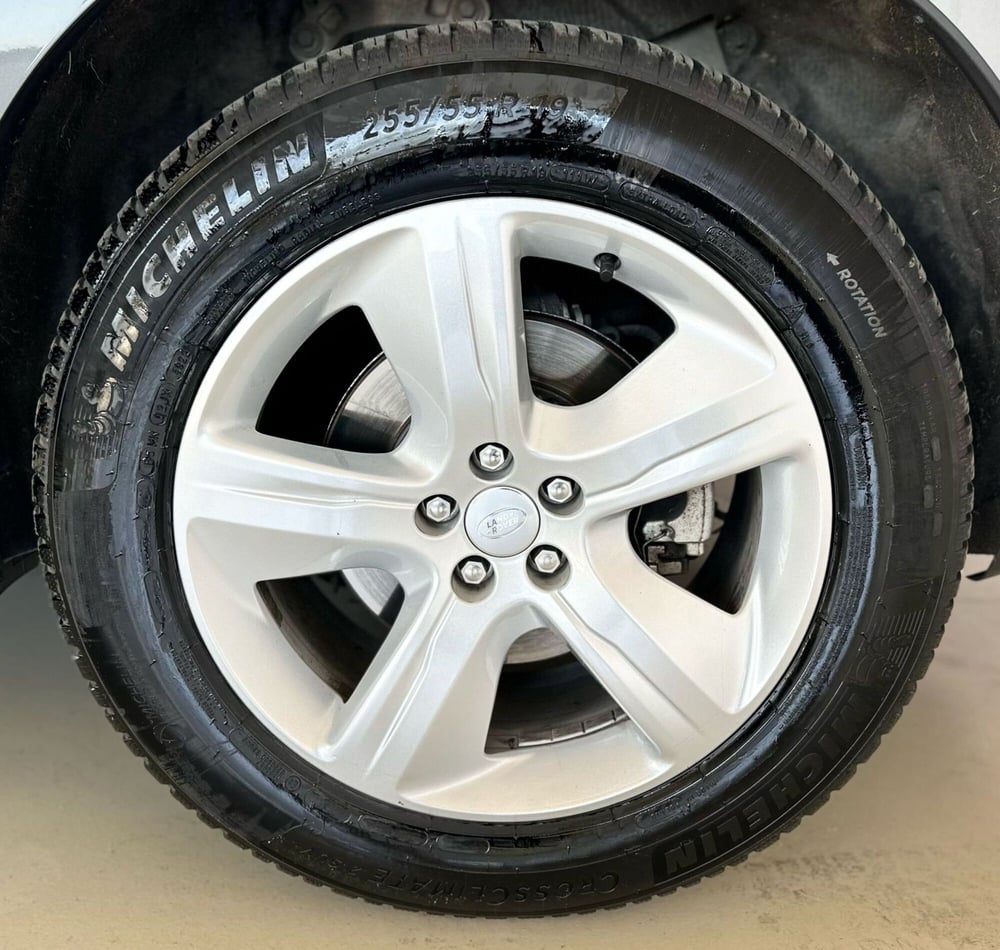Land Rover Range Rover Velar usata a Modena (9)