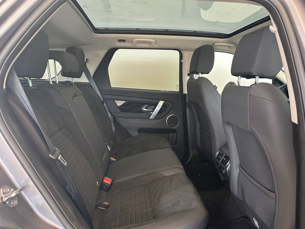 Land Rover Discovery Sport usata a Modena (5)