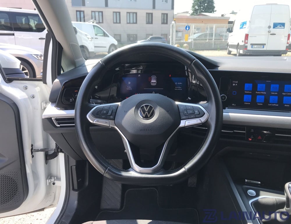 Volkswagen Golf Variant usata a Milano (17)