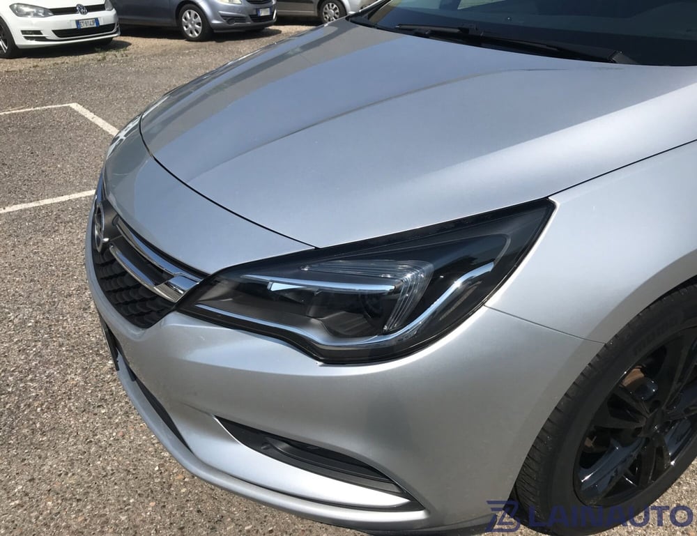 Opel Astra usata a Milano (10)
