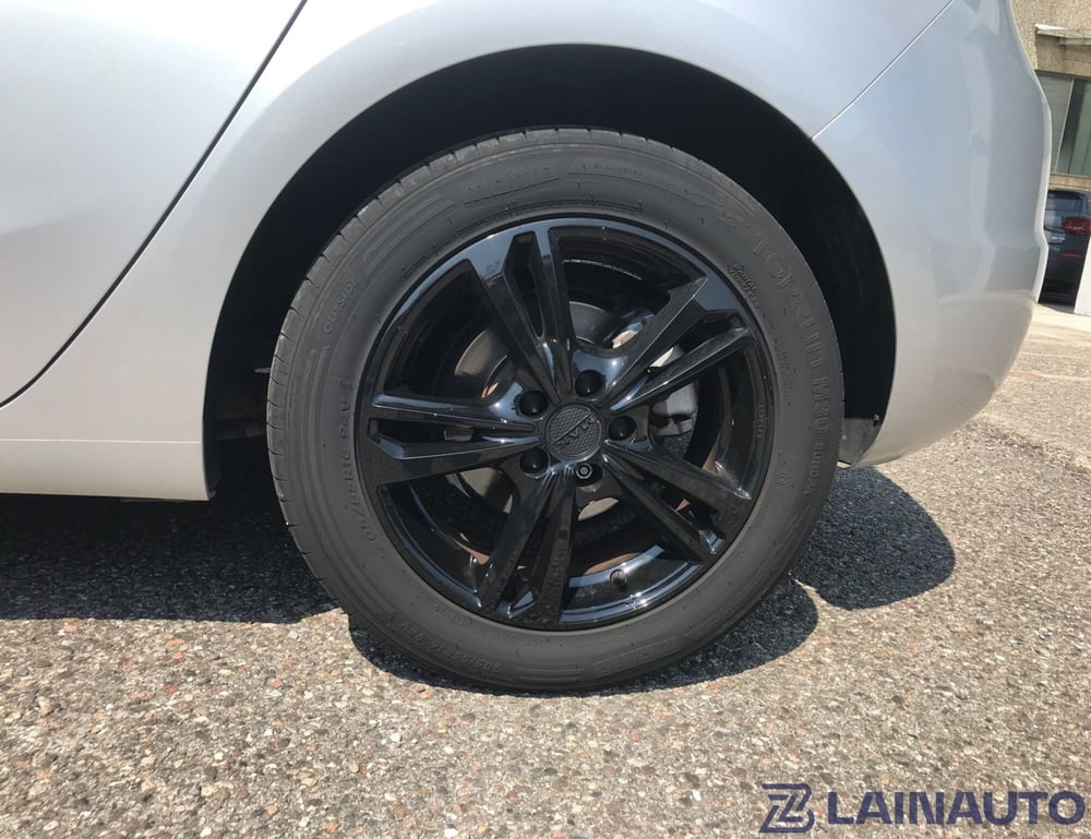 Opel Astra usata a Milano (13)
