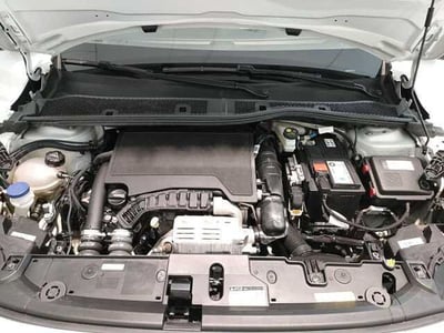 Peugeot 208 PureTech 100 Stop&amp;Start 5 porte GT del 2022 usata a Teramo