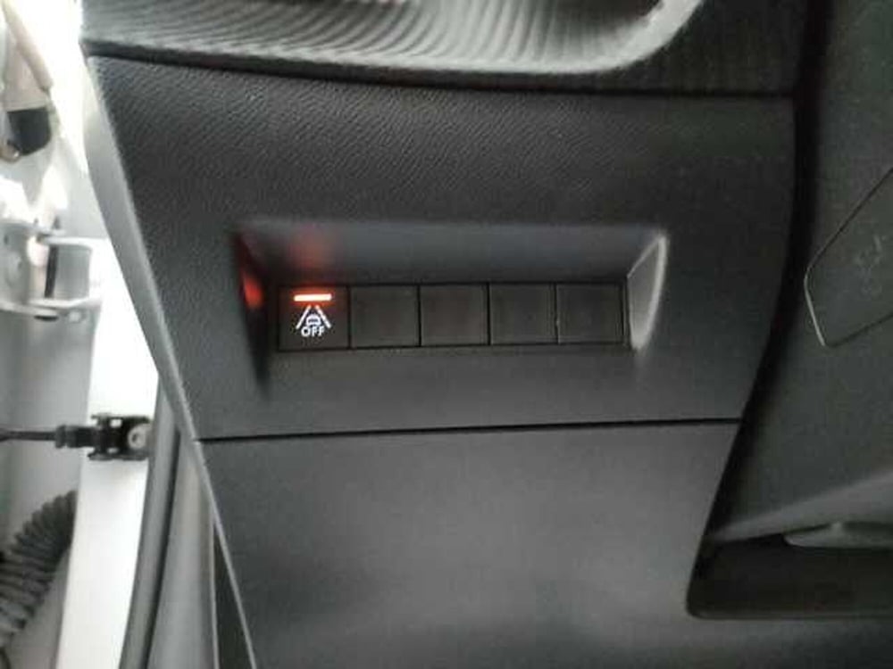 Peugeot 208 usata a Teramo (14)