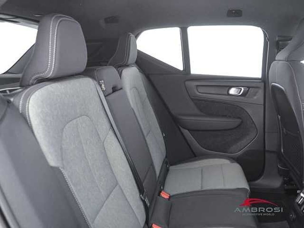 Volvo XC40 usata a Viterbo (11)