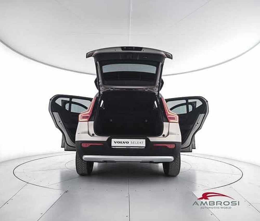 Volvo XC40 usata a Viterbo (7)