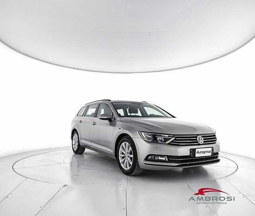 Volkswagen Passat Variant usata a Viterbo (2)