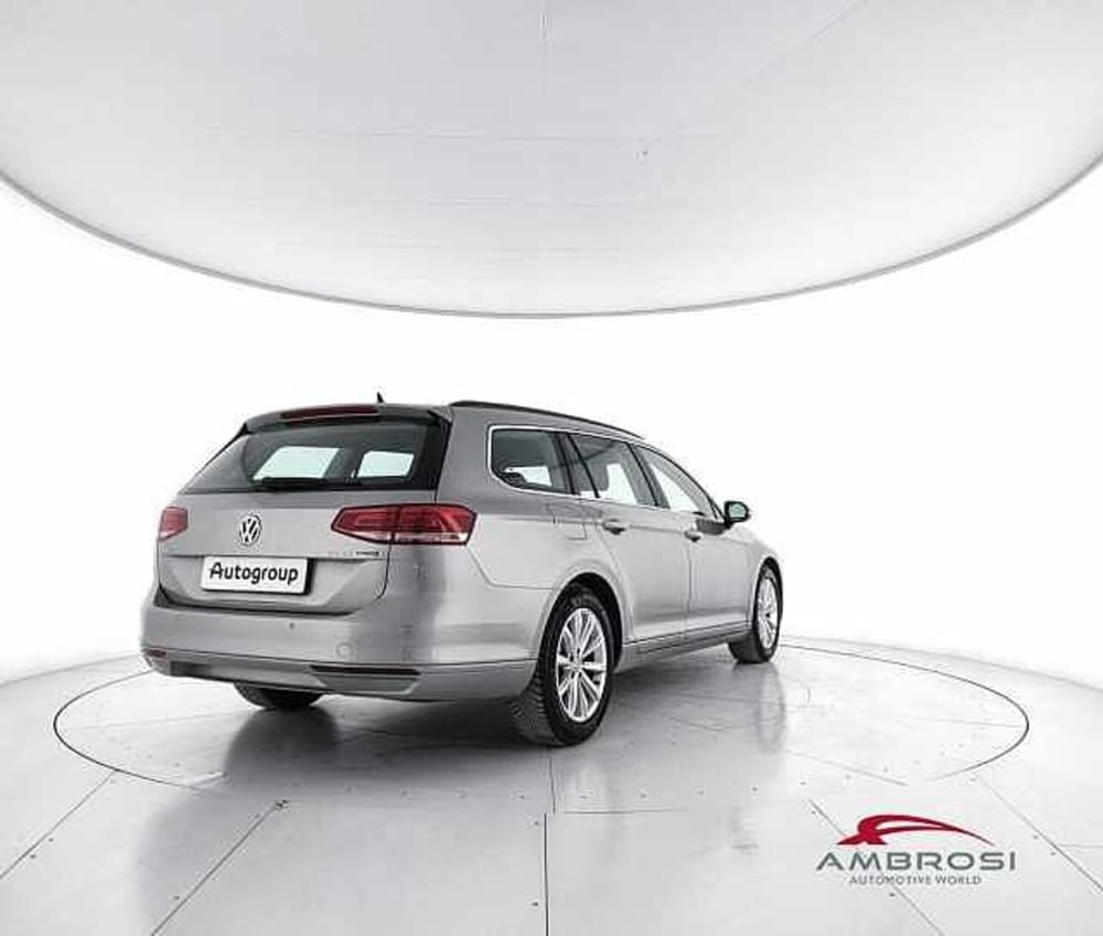 Volkswagen Passat Variant usata a Viterbo (3)