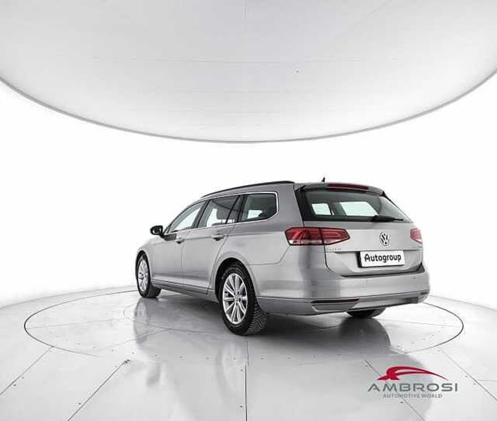 Volkswagen Passat Variant usata a Viterbo (4)
