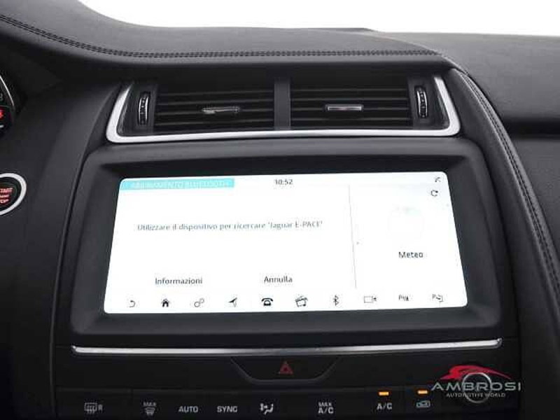 Jaguar E-Pace usata a Viterbo (16)