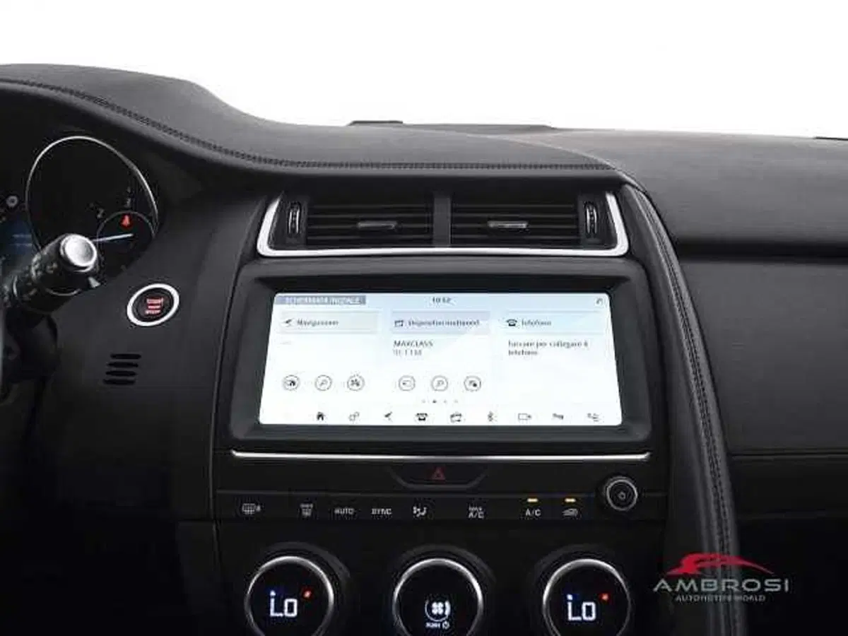 Jaguar E-Pace usata a Viterbo (19)