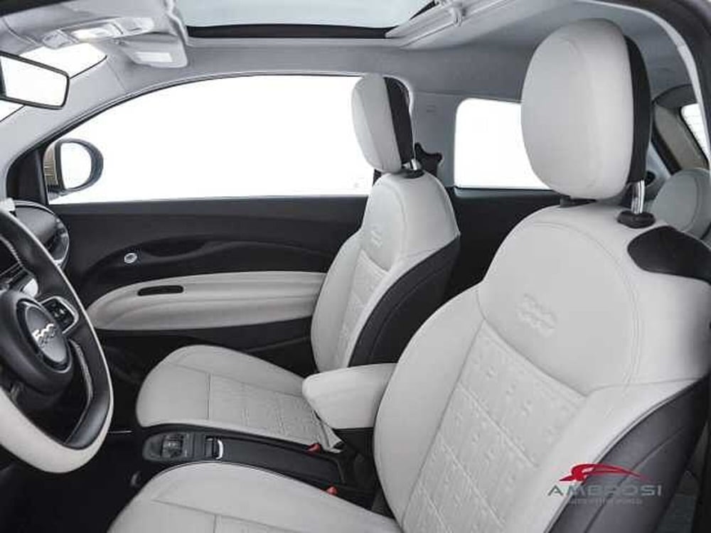 Fiat 500e usata a Viterbo (9)