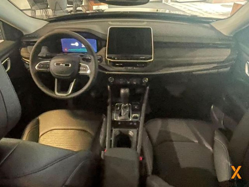 Jeep Compass nuova a Varese (16)