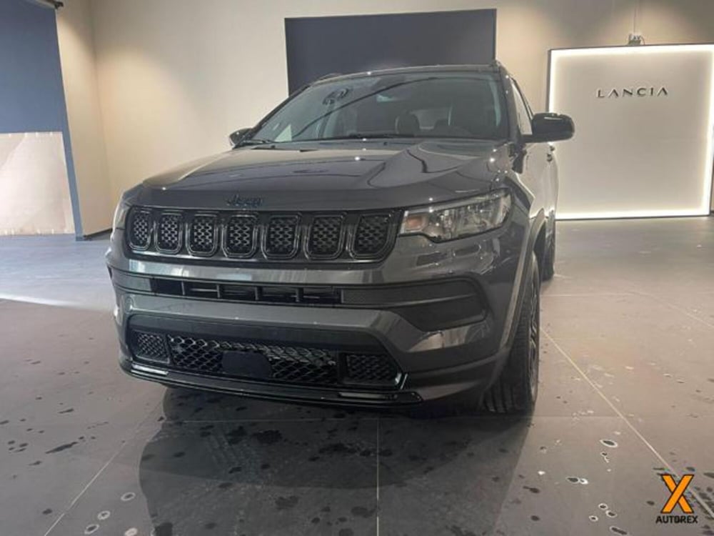 Jeep Compass nuova a Varese (3)