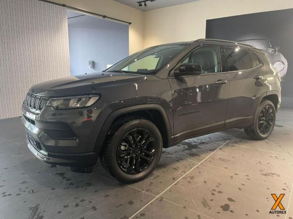 Jeep Compass nuova a Varese (4)