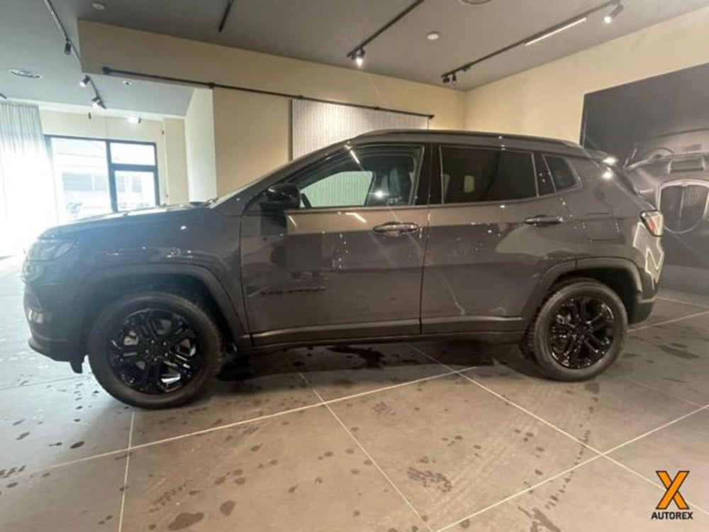 Jeep Compass nuova a Varese (5)